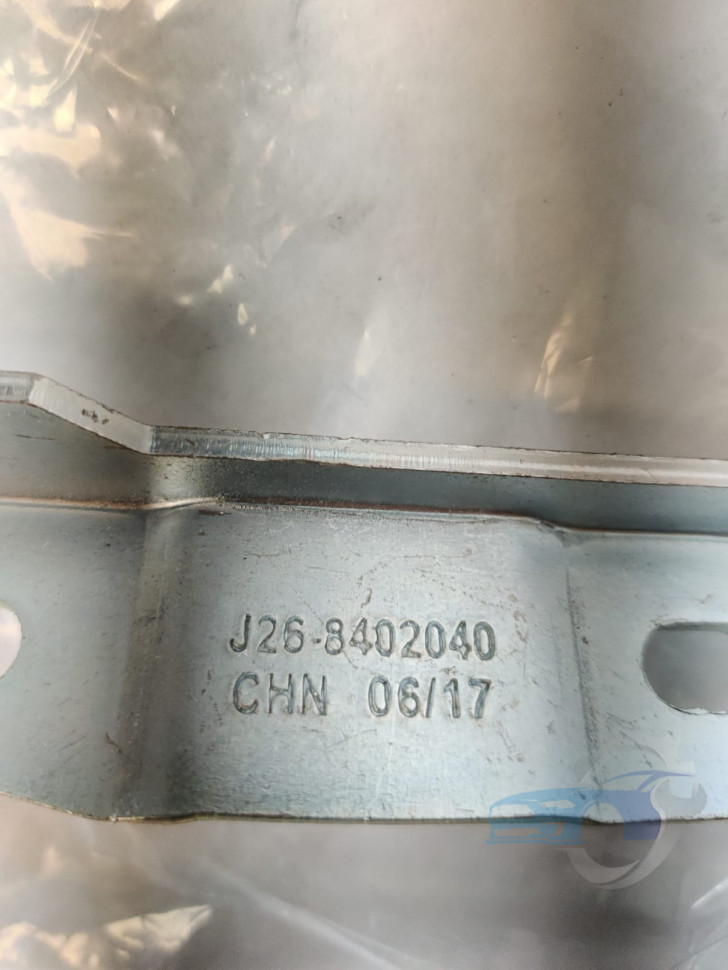 Петля капота левая J26-8402030
