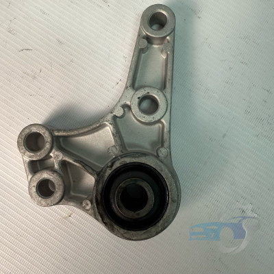 Подушка (опора) двигателя задняя ВЕРХНЯЯ B511F2101010200 (1001510-H04) Changan Alsvin