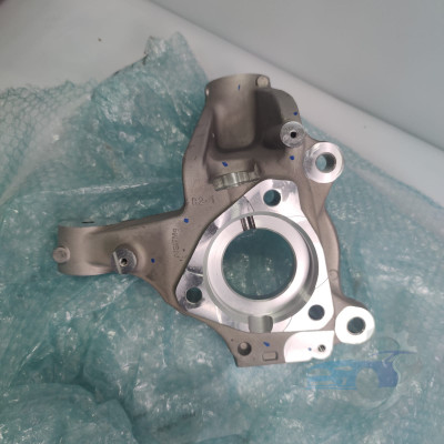 Кулак поворотный пер. прав. 4048088100 Geely Monjaro 2024  KX11 JLH4G20TDB