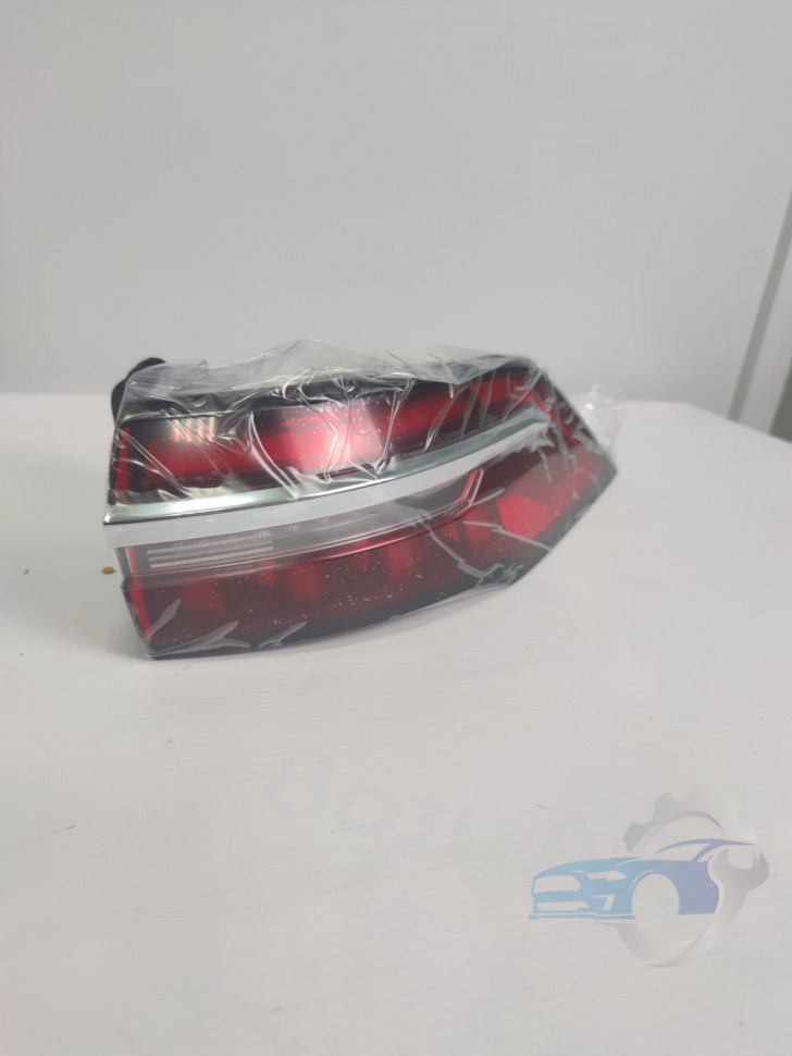 Фонарь задний правый 7057045600 Geely Monjaro KX11
