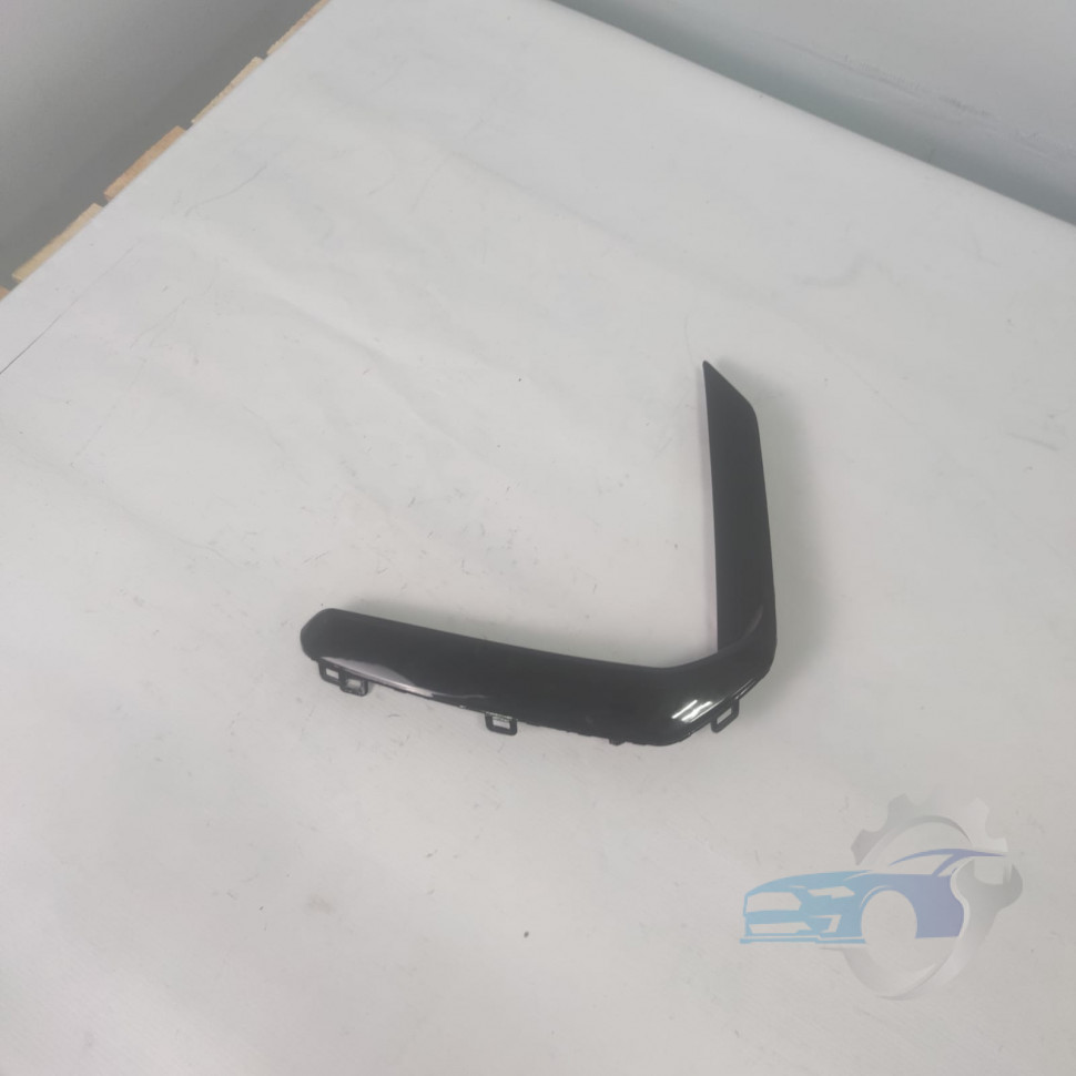 Накладка переднего бампера правая 6010207400 Geely Coolray NEW