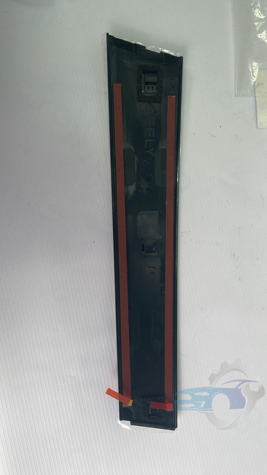 Накладка двери передняя левая 6073057700 Geely Coolray SX11 2020 1.5 JLH-3G15TD