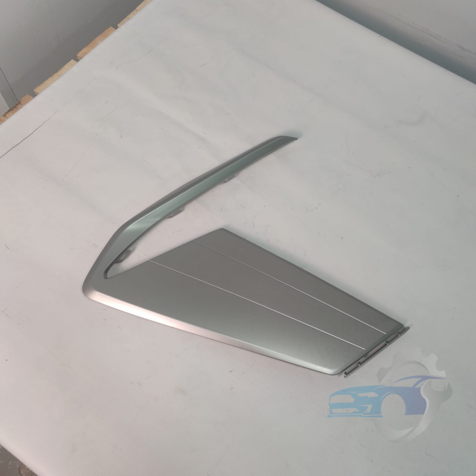 Молдинг переднего бампера левый 6010208500 Geely Coolray NEW