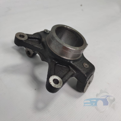 Кулак поворотный передний левый T153001011 Chery