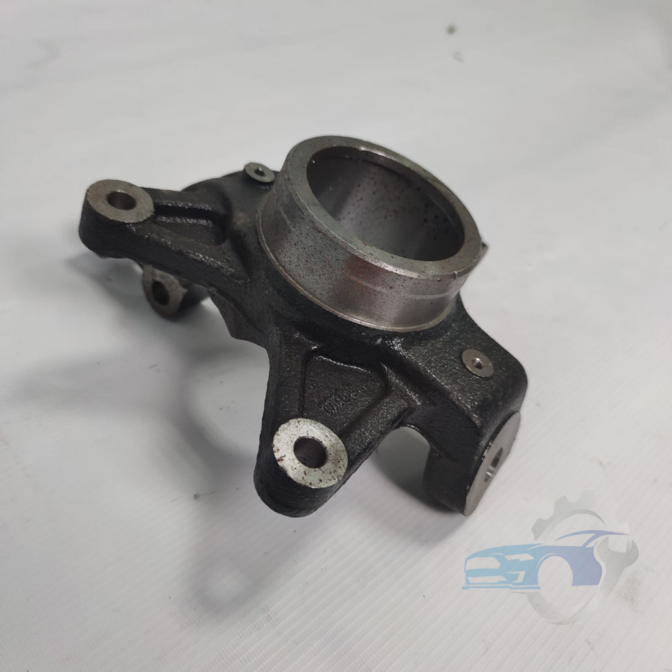 Кулак поворотный передний левый T153001011 Chery